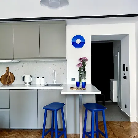 Composition 23 With Blue Circle *