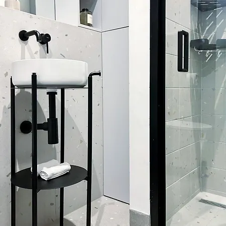 Composition 23 With Blue Circle كراكوفيا