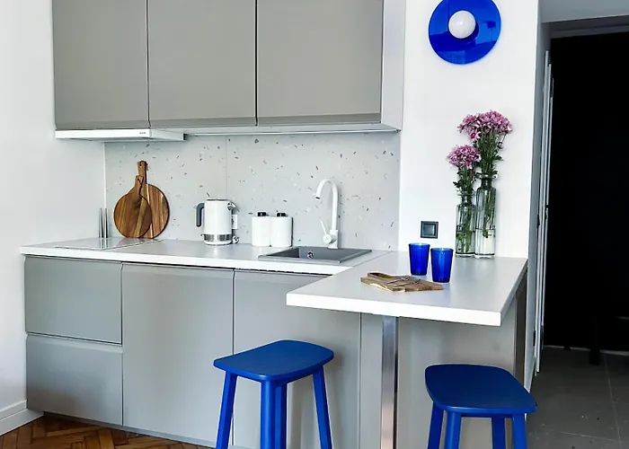 Composition 23 With Blue Circle كراكوفيا